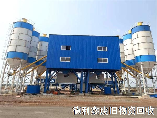 二手水泥罐回收，散裝水泥倉(cāng)回收，攪拌站設(shè)備回收